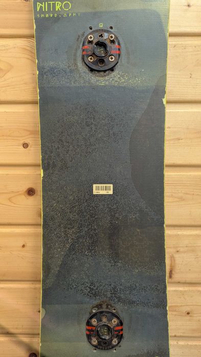 Deska snowboardowa Nitro Cinema 155 cm + WIĄZANIA(681)