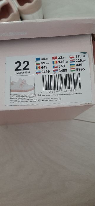 Buty dla dziewczynki