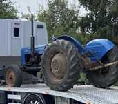 Ciągnik ford diesel