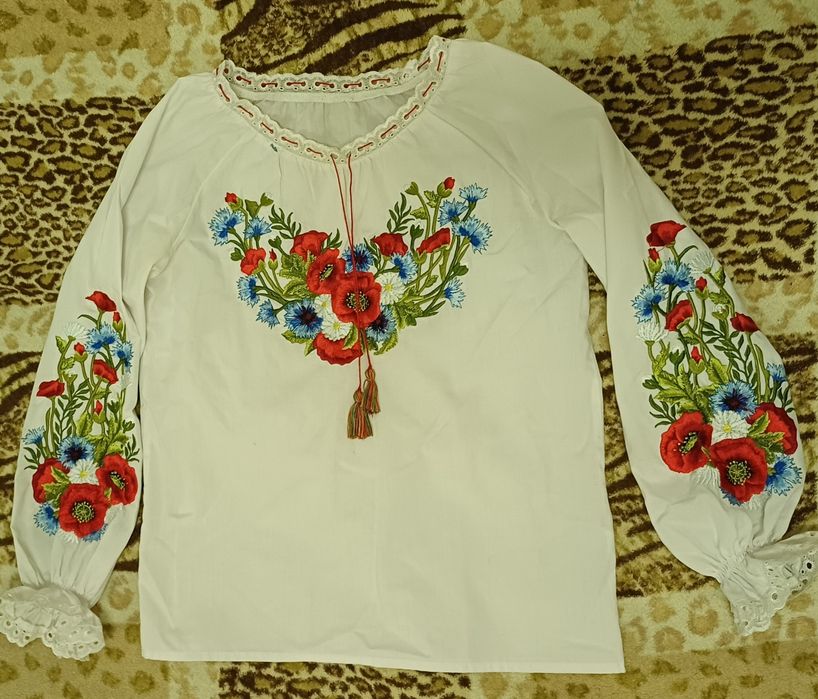 Вишиванка для дівчини