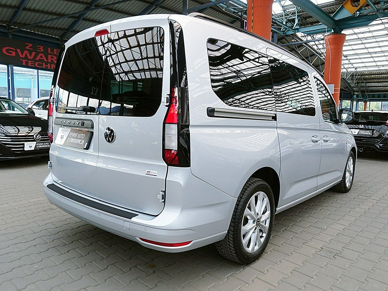 Volkswagen Caddy 7-Osób LONG AUTOMAT LED+Navi FABRYCZNA Gwarancja I-wł Kraj Bezwyp F23%