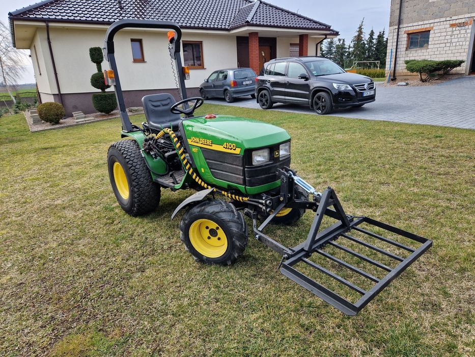 John Deere 4100 4x4