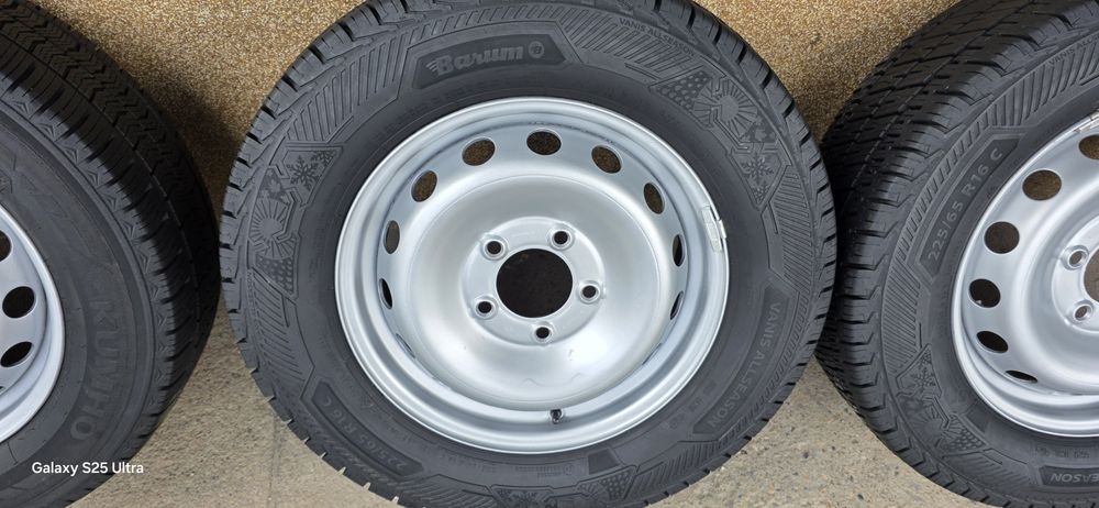 Renault Master 3 4 koła 16  2x Barum 2x Kumho 225/65/16c