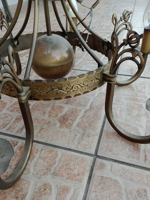 Lampa, Żyrandol retro.