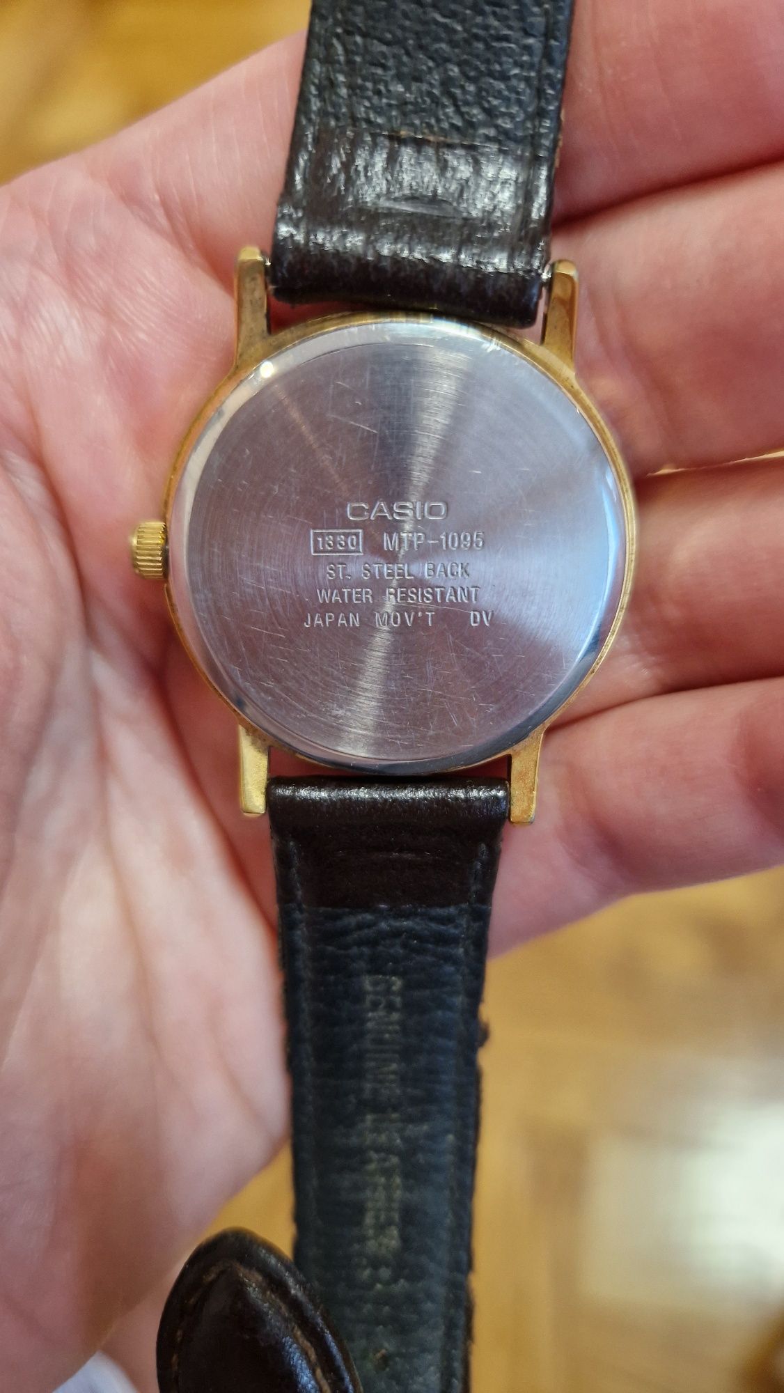 Годинник Casio водонепроникний