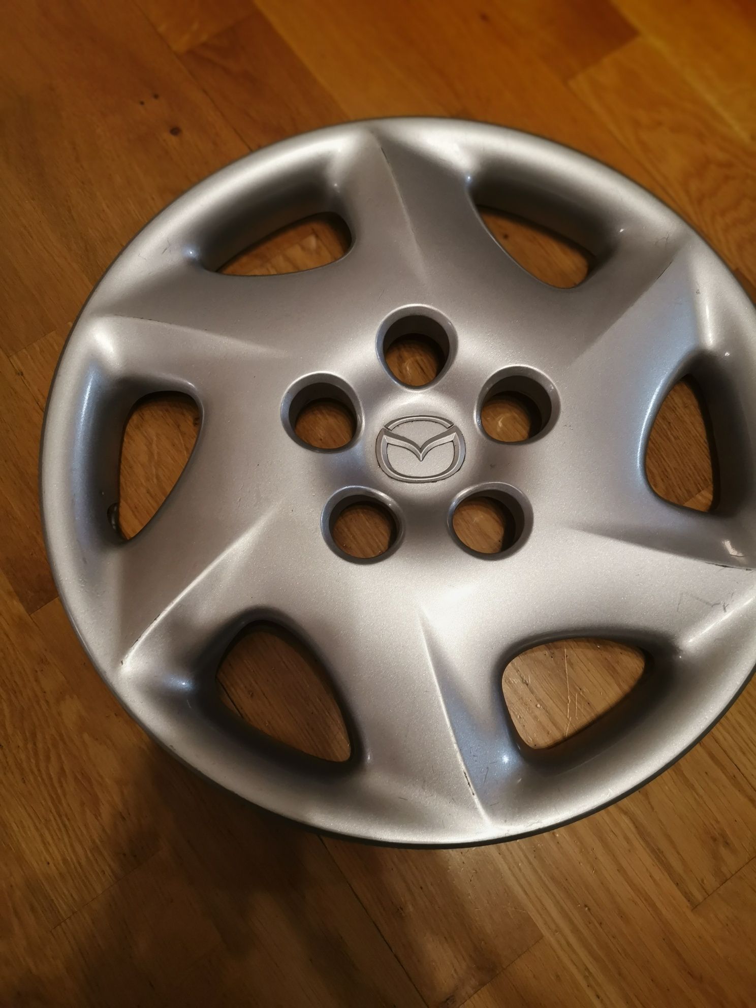 Kołpaki 15 cali oryginalne Mazda 626-2sztukii