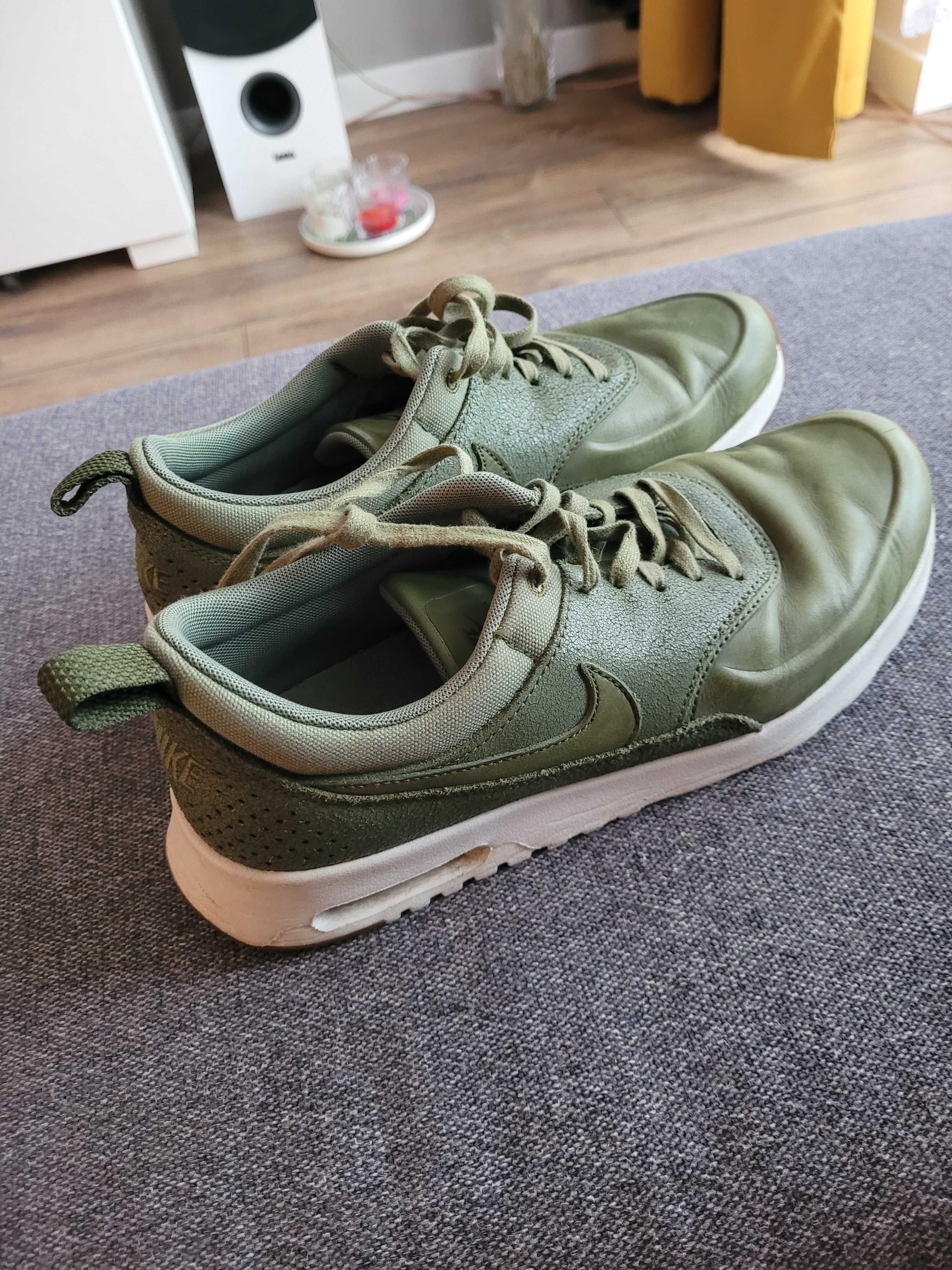Byty Nike Thea Airmax