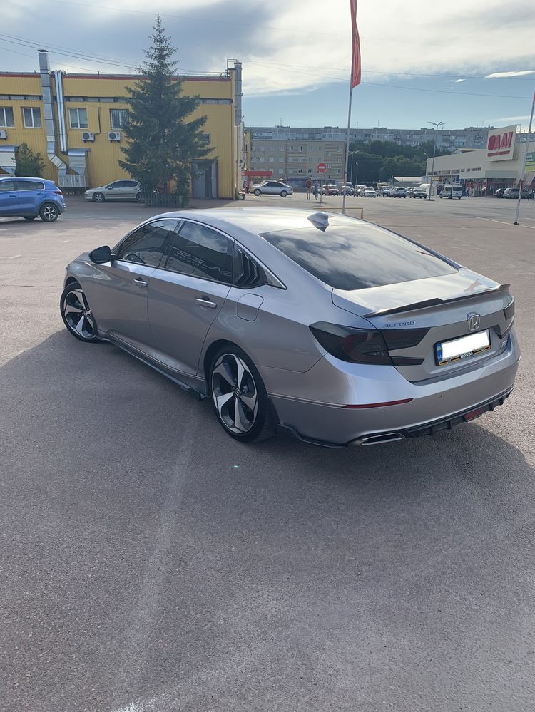 Honda Accord X 2.0 Touring