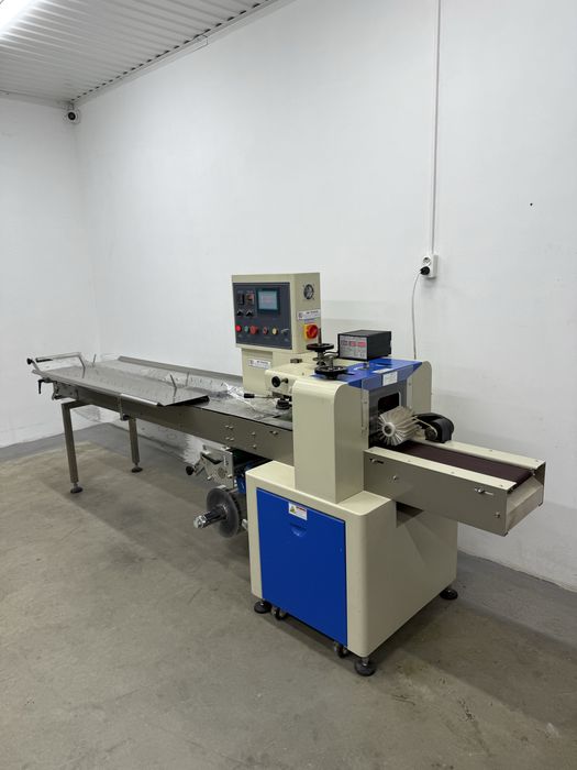 Горизонтальна пакувальна машининка flow pack JY-280