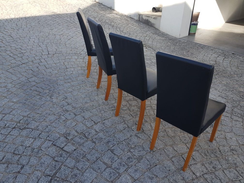 Conjunto de 4 cadeiras