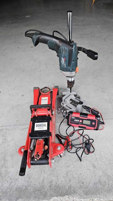 Narzędzia na sprzedaż