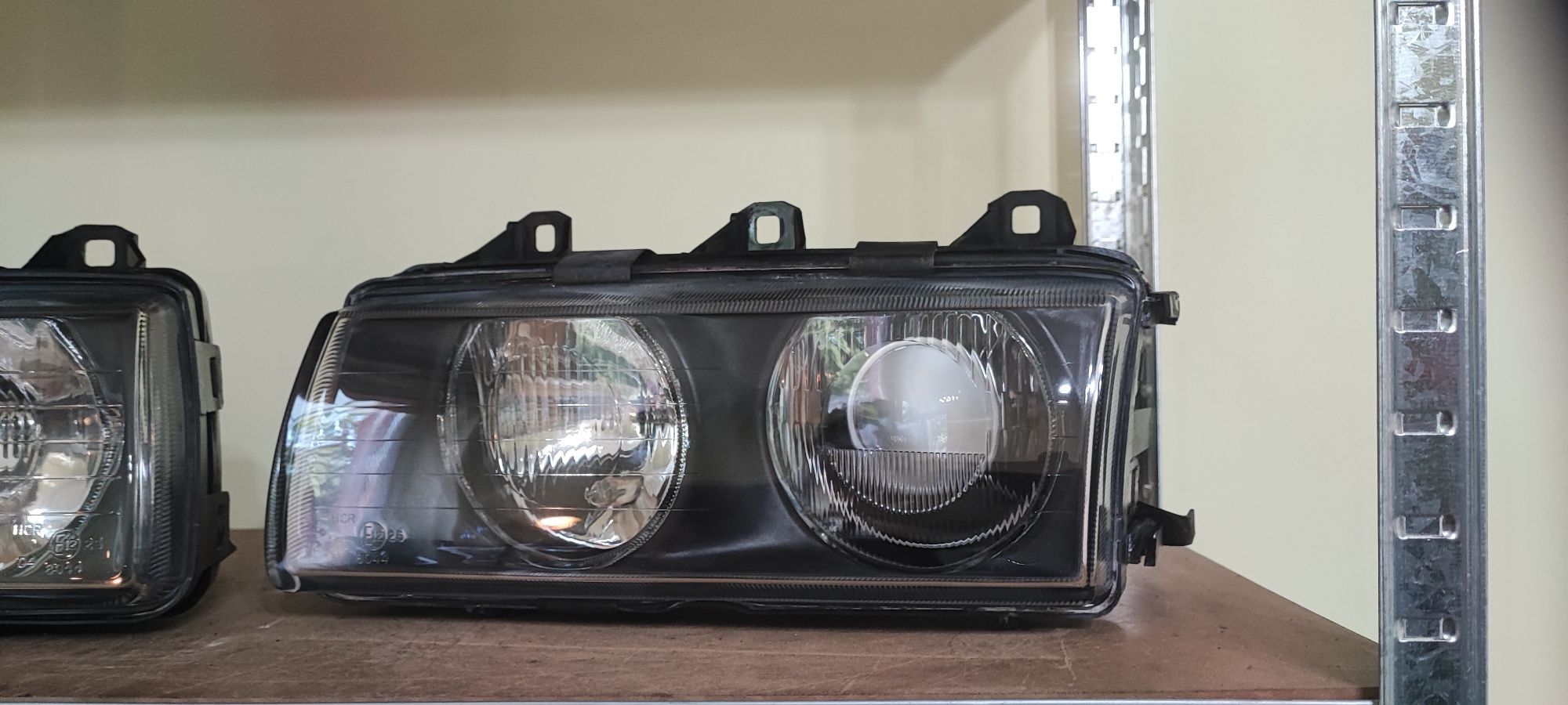 BMW E36 Lampy ZKW Soczewka NOWE Szkła Regeneracja Reflektory Piękne