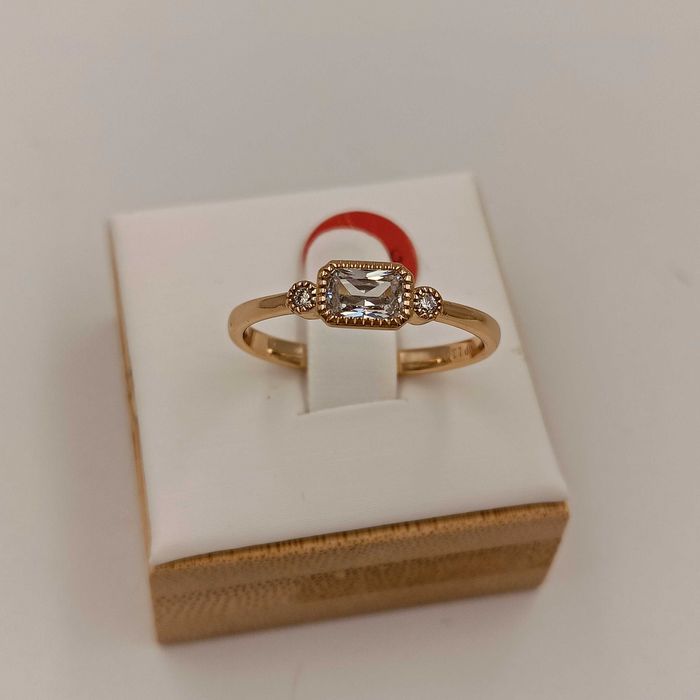 Pierścionek pozłacany 18k złotem brylancik z cyrkoniami rozm 7,9,10