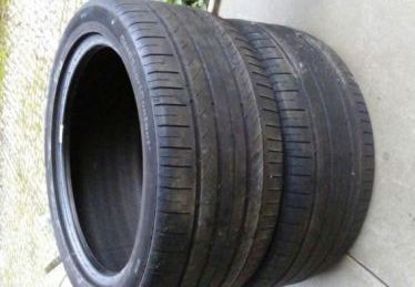 Pneus Continental 245/40/17 muito bom estado vendo ou troco