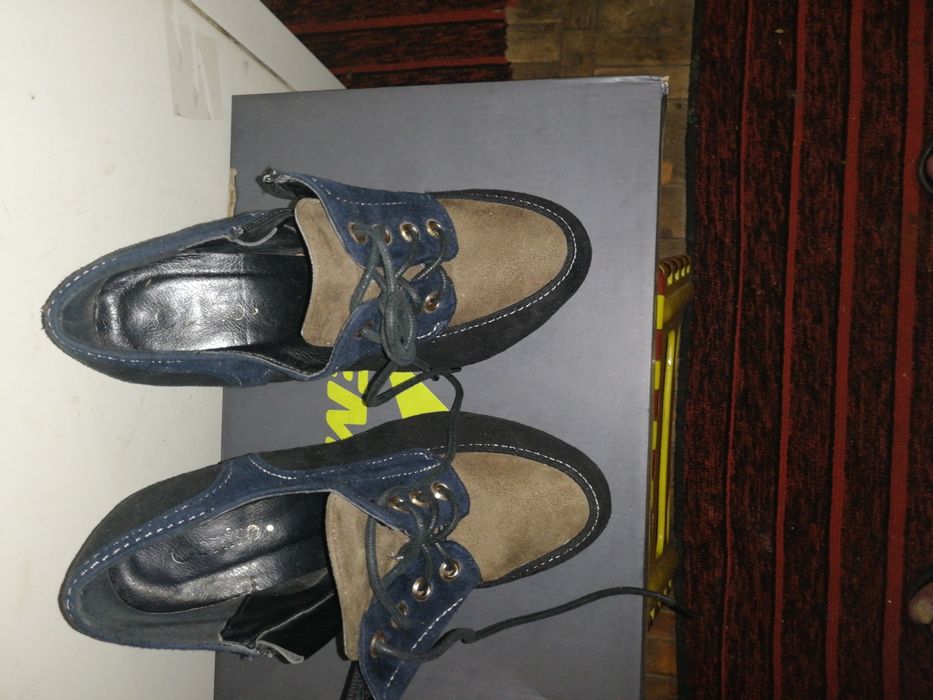 Полусапожки женские руки на шпильке!