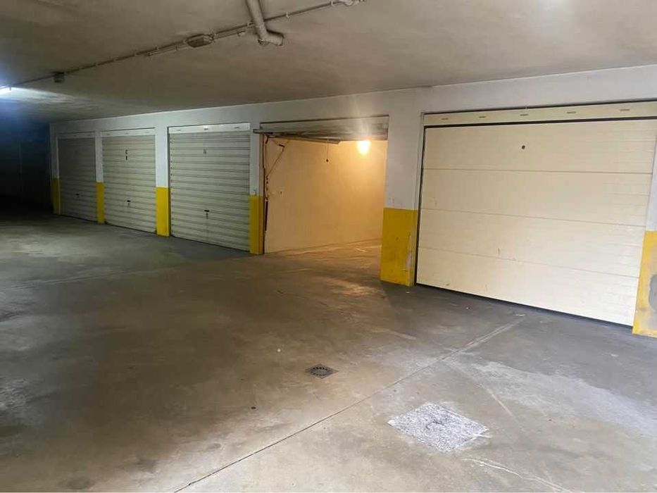 Venda de Garagem no centro da cidade - Marinha Grande