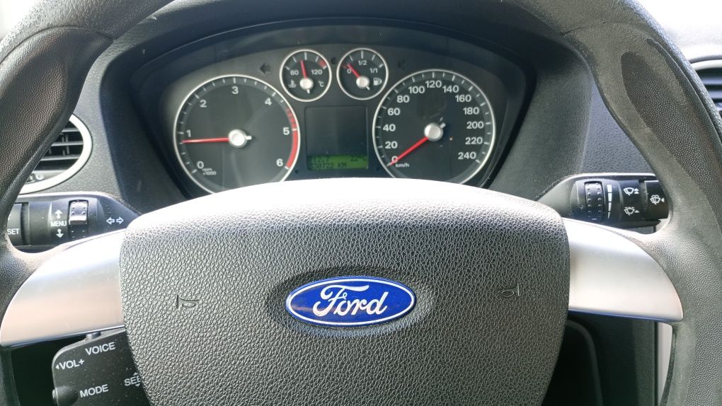 Ford Focus Kombi 1.6 TDCi | 2006 | Dobry stan |