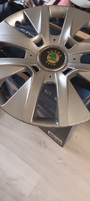 Колпаки для машины 3 шт цена 100гр  одного