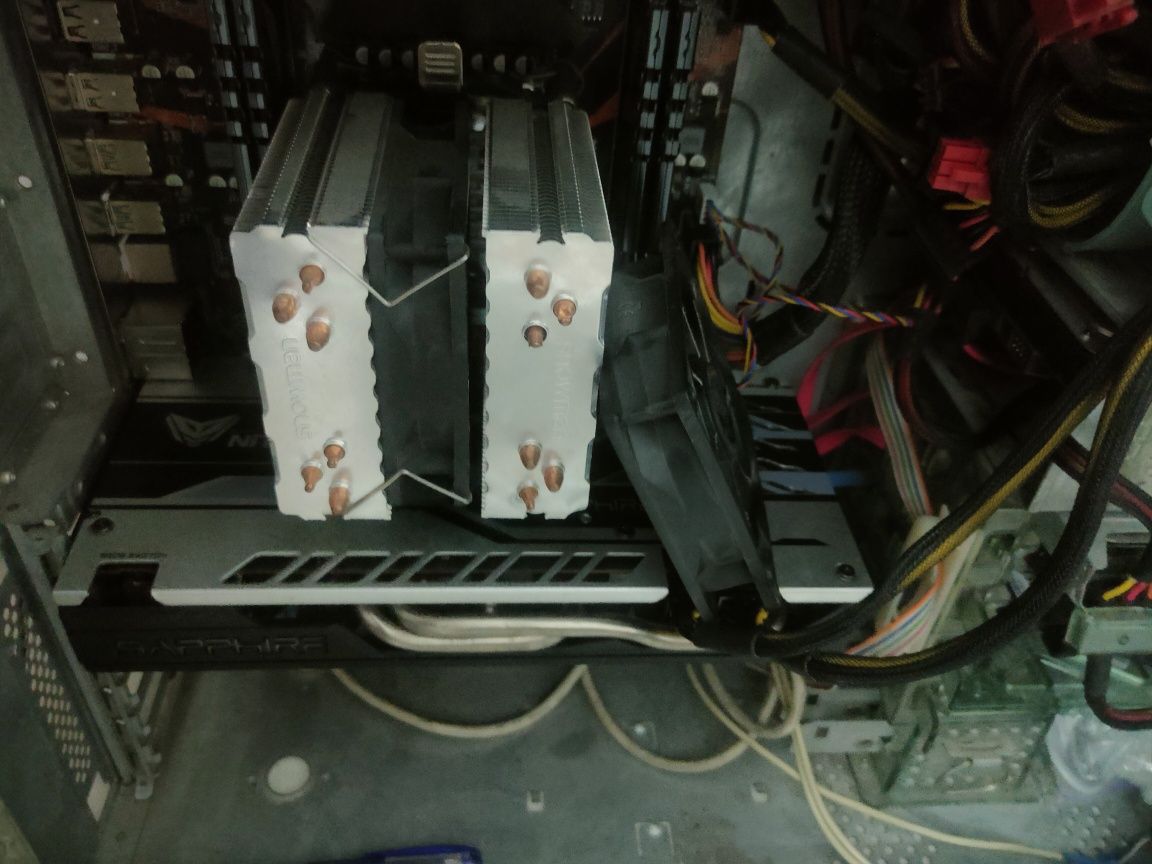 Видеоккарта sapphire nitro+ RX580 8G GDDR5