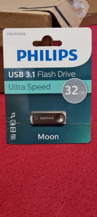 Philips pendrive 32 GB stan powystawowy wersja limitowana