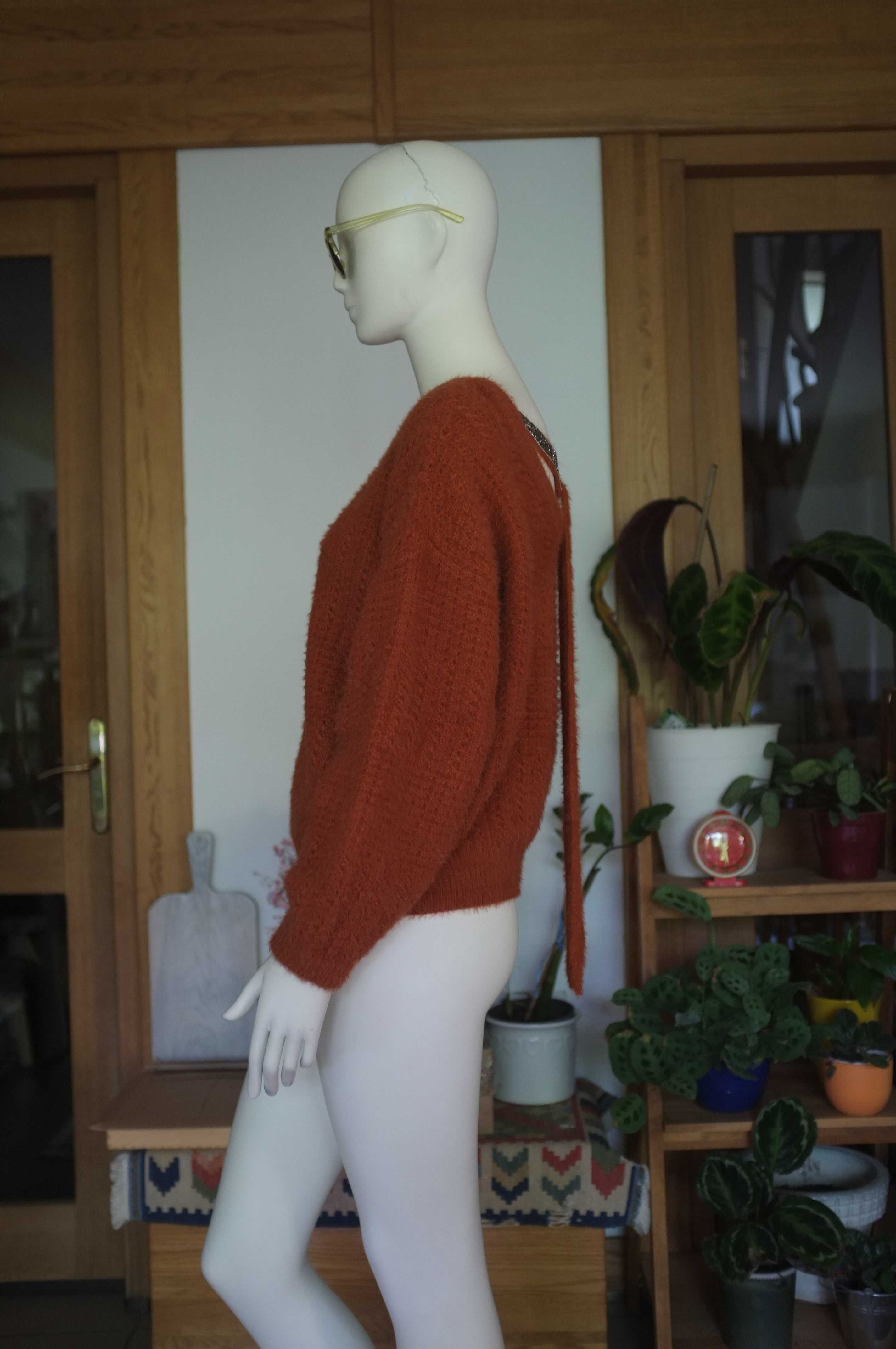 rudy ceglany luźny sweter Miho's miś puchaty szerokie rękawy elegancki