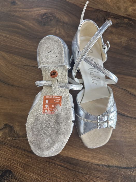 Туфлі для дівчинки, бальні шкіряні