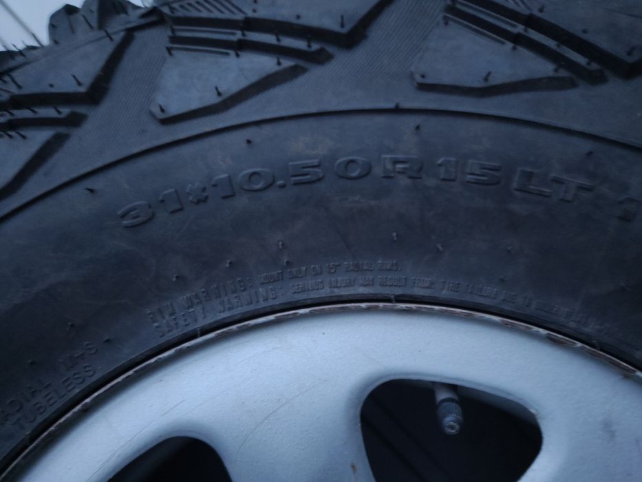 Koła 6x139.7 opony 31/10.5/15 BF goodrich,kumho 5szt