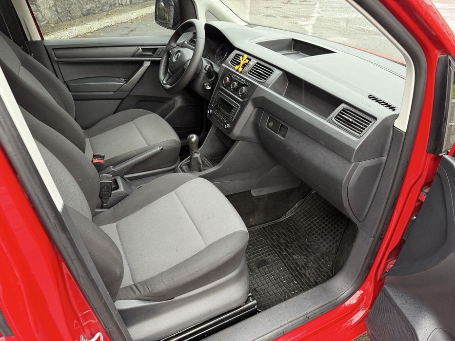 Продам Volkswagen Caddy 2015 (1.6 TDI)