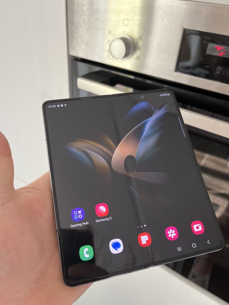 Samsung galaxy z fold4 12/1 TB(дефект)