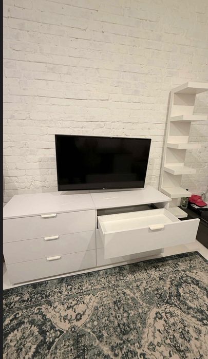 Zestaw mebli do pokoju młodzieżowego/gabinetu