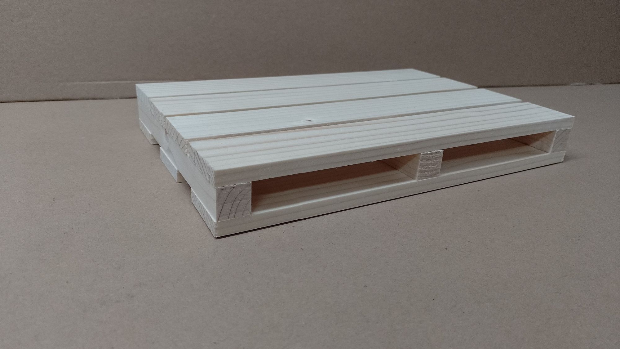 Mini paleta 20x30cm z drewna drewniana eko podstawka tacka drewno