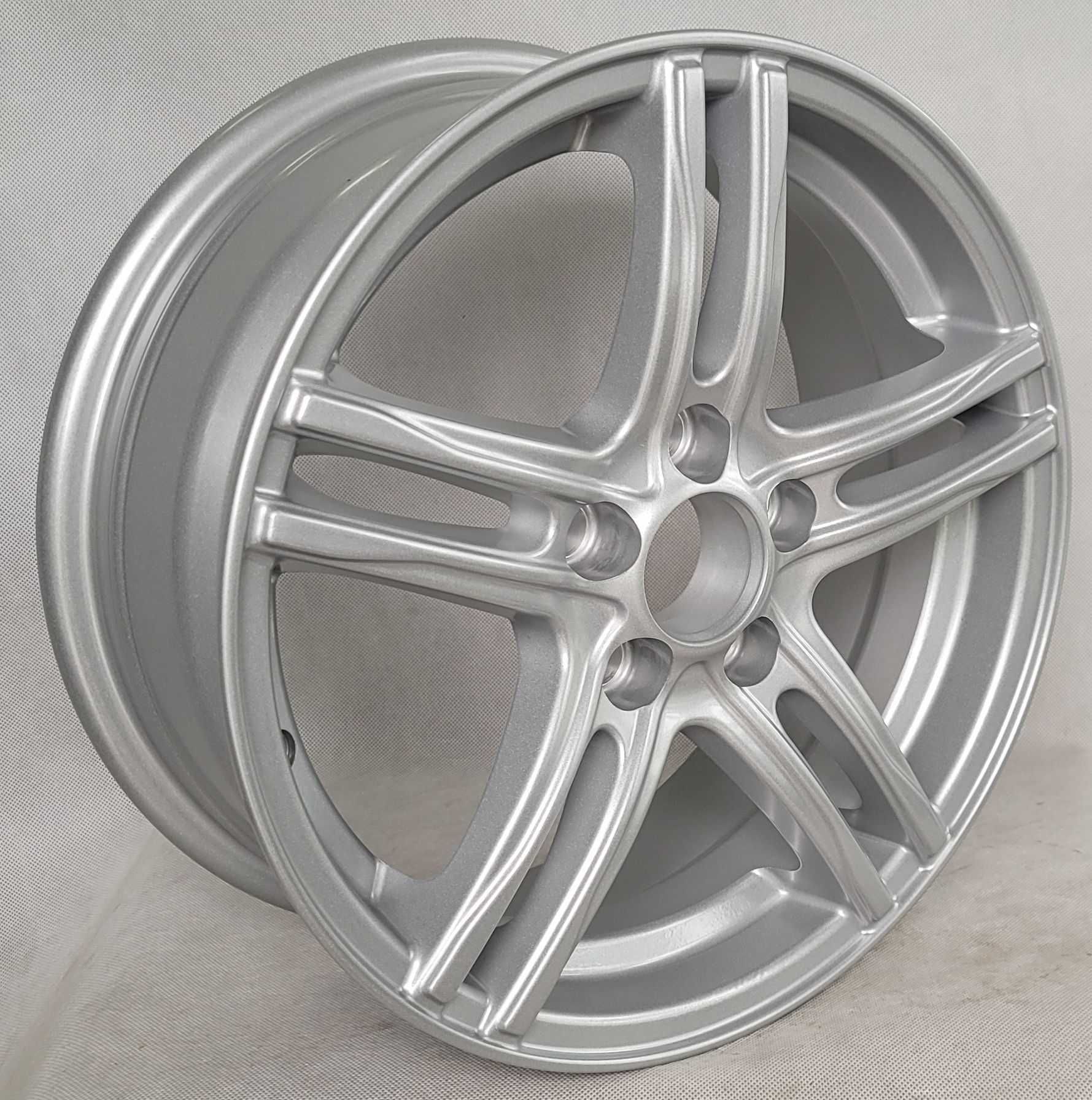 Felgi 15 5x100 Seat Ibiza 3 4 Skoda Fabia Rapid VW Polo 5 Golf Audi A3