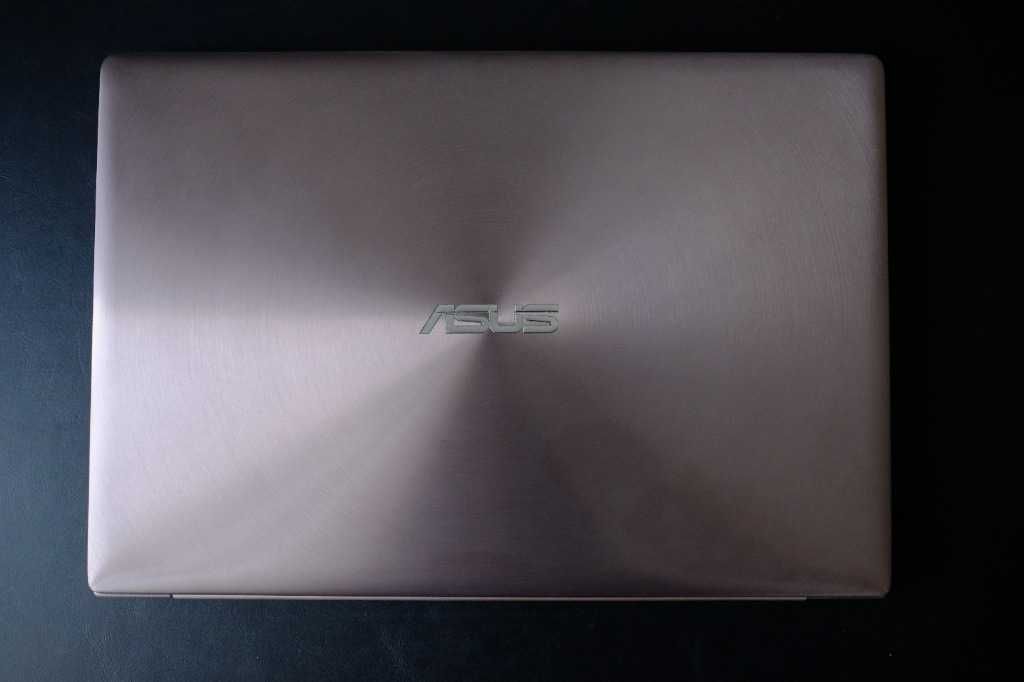 ASUS Zenbook 13", i7, 12GB RAM, 256GB SSD, Win 10, NVIDIA GeForce 940M