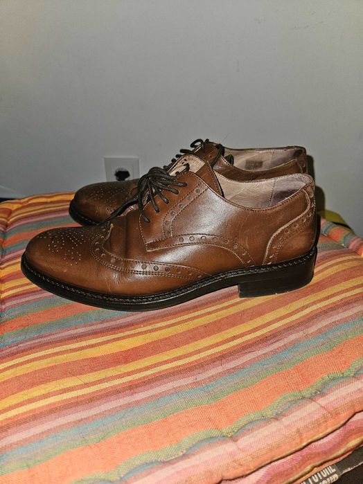 Sapatos Pele, tamanho 40