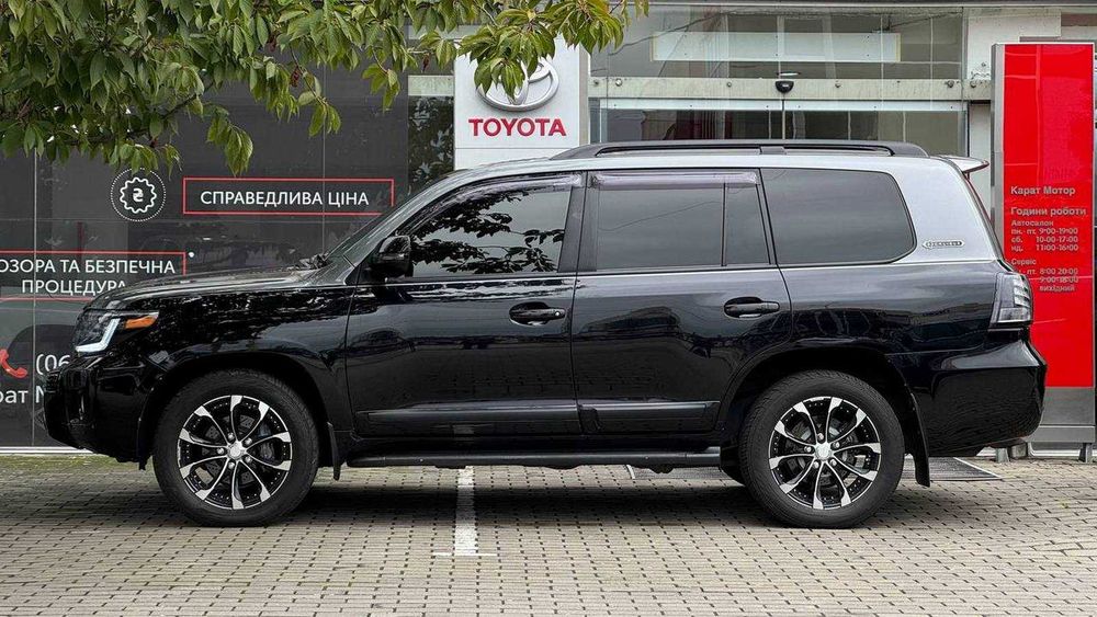 Toyota Land Cruiser 2013