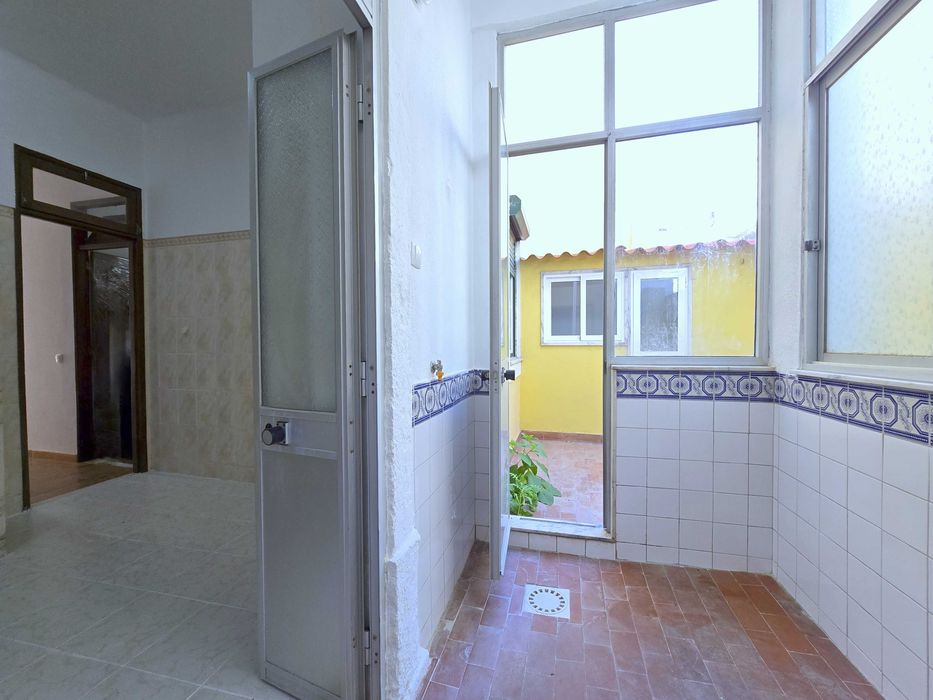 Apartamento T3+1 à venda em Lisboa