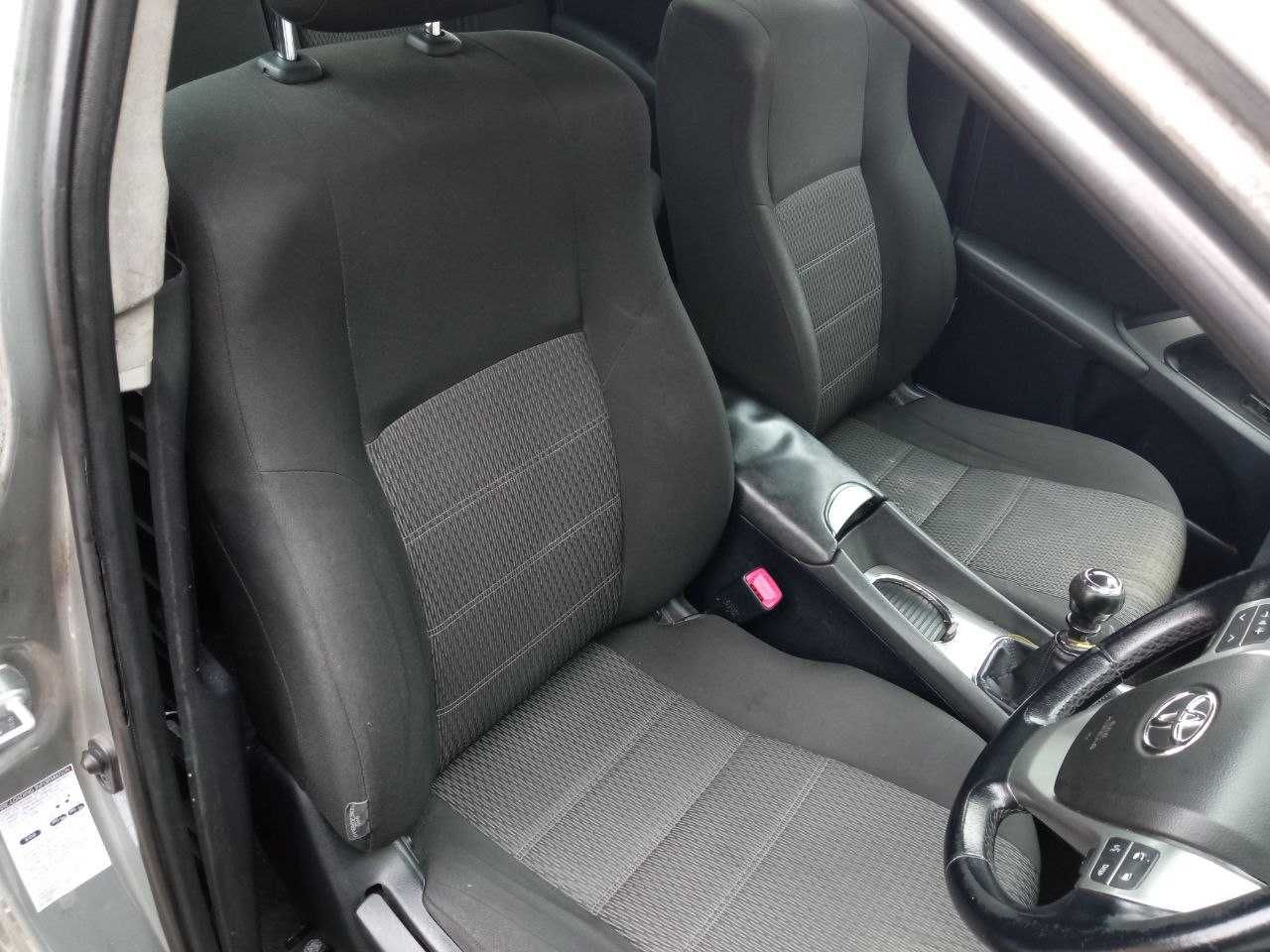 Комплект сидіння салон сідушки Toyota Avensis T27 09-15 седан універ
