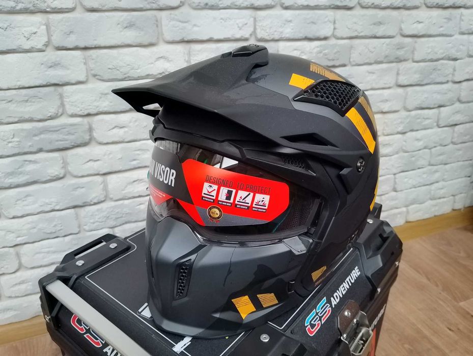 Мотошлем MT Streetfighter Розмір L,