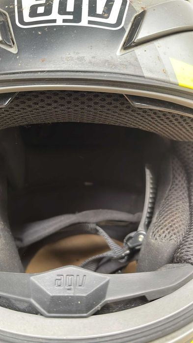 Używany kask motocyklowy AGV R M/L 58 (7 1/4)