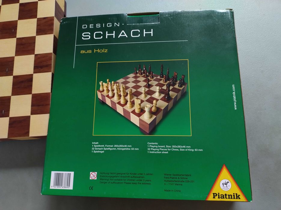 Szachy drewniane marki Piatnik