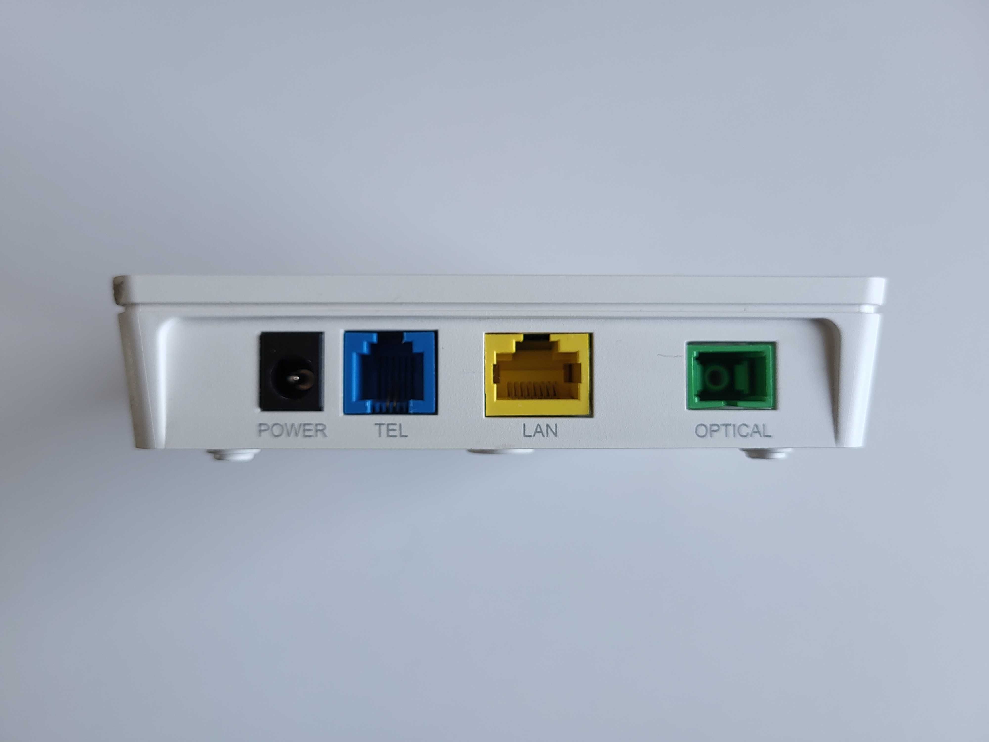 Terminal sieci optycznej Huawei HG8110H ONT EchoLife