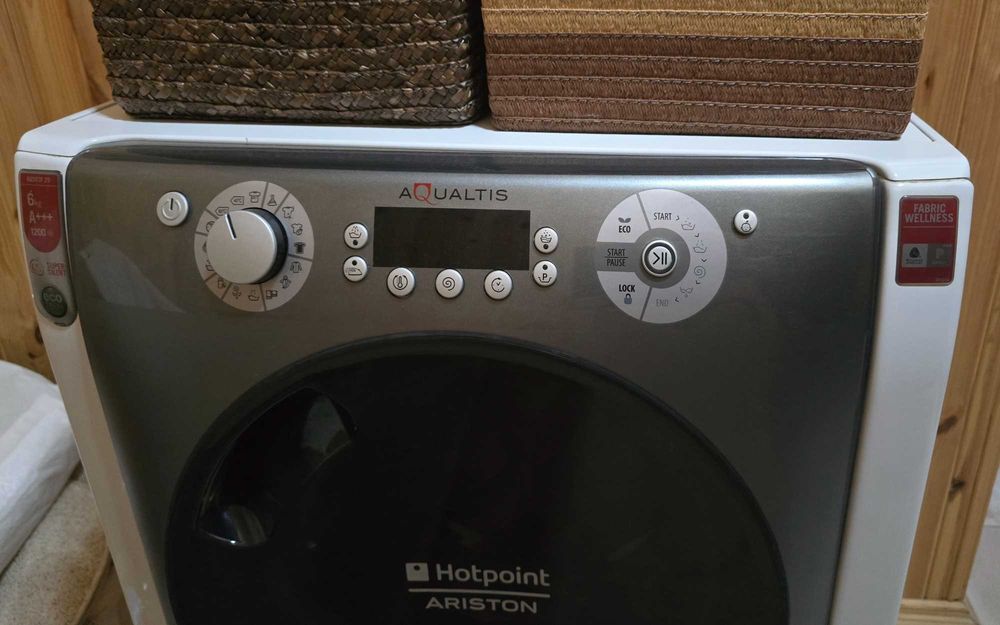Hotpoint Ariston Пральна машина