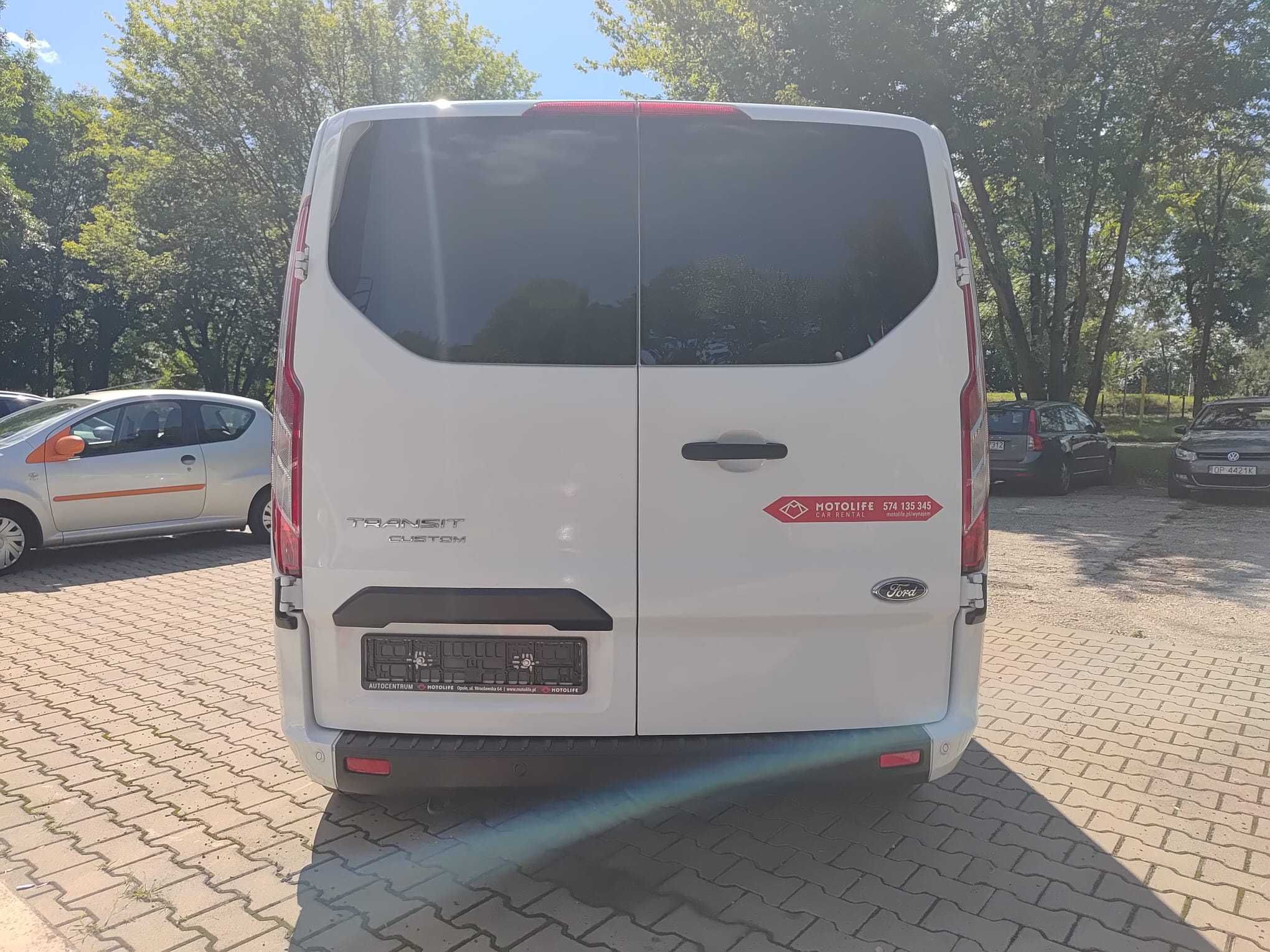 Wynajem busa 9 osobowego Ford Transit Custom
