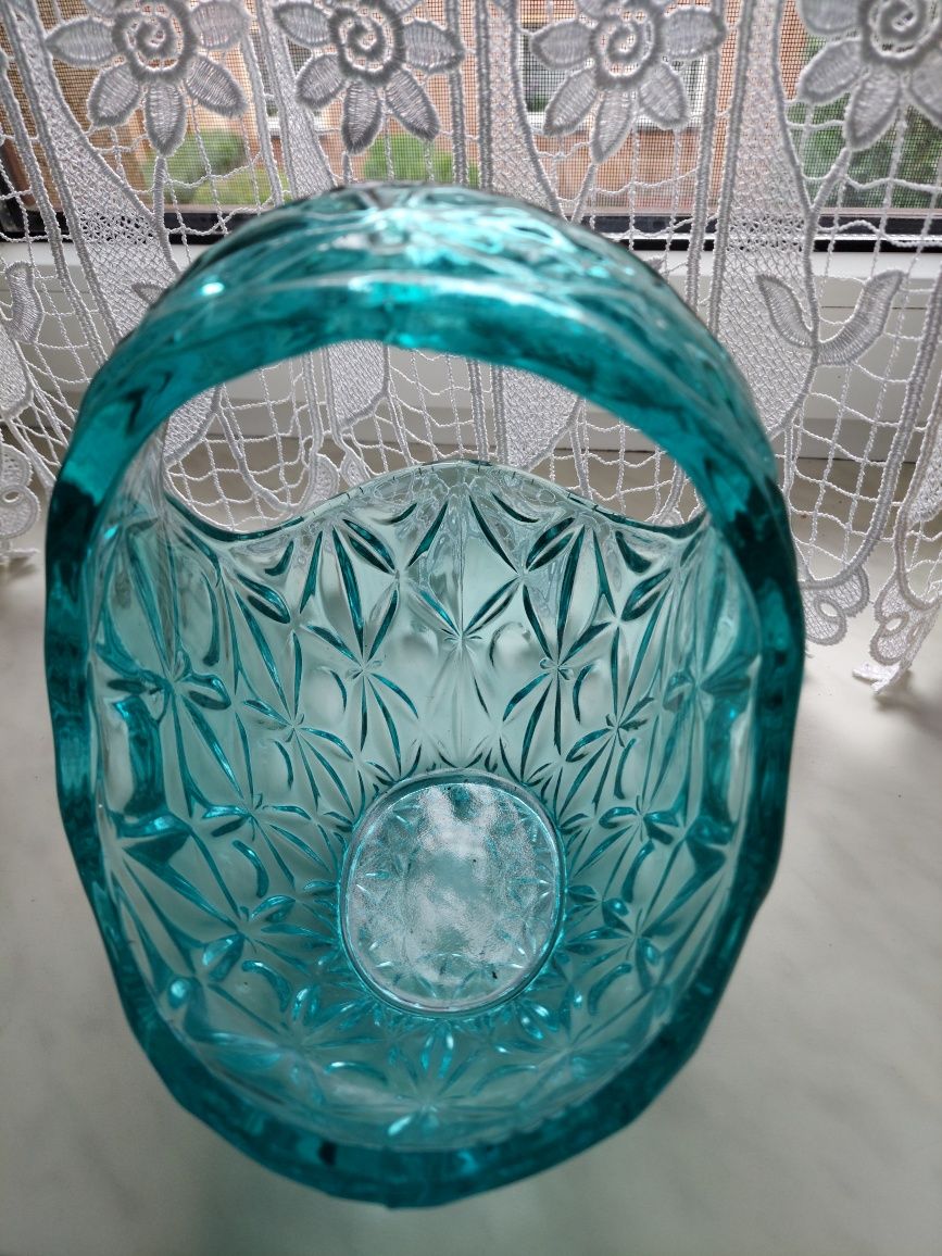 Szklany turkusowy koszyk