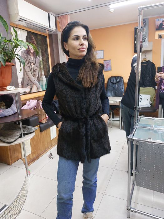 Вязаная жилетка из натуральной норки