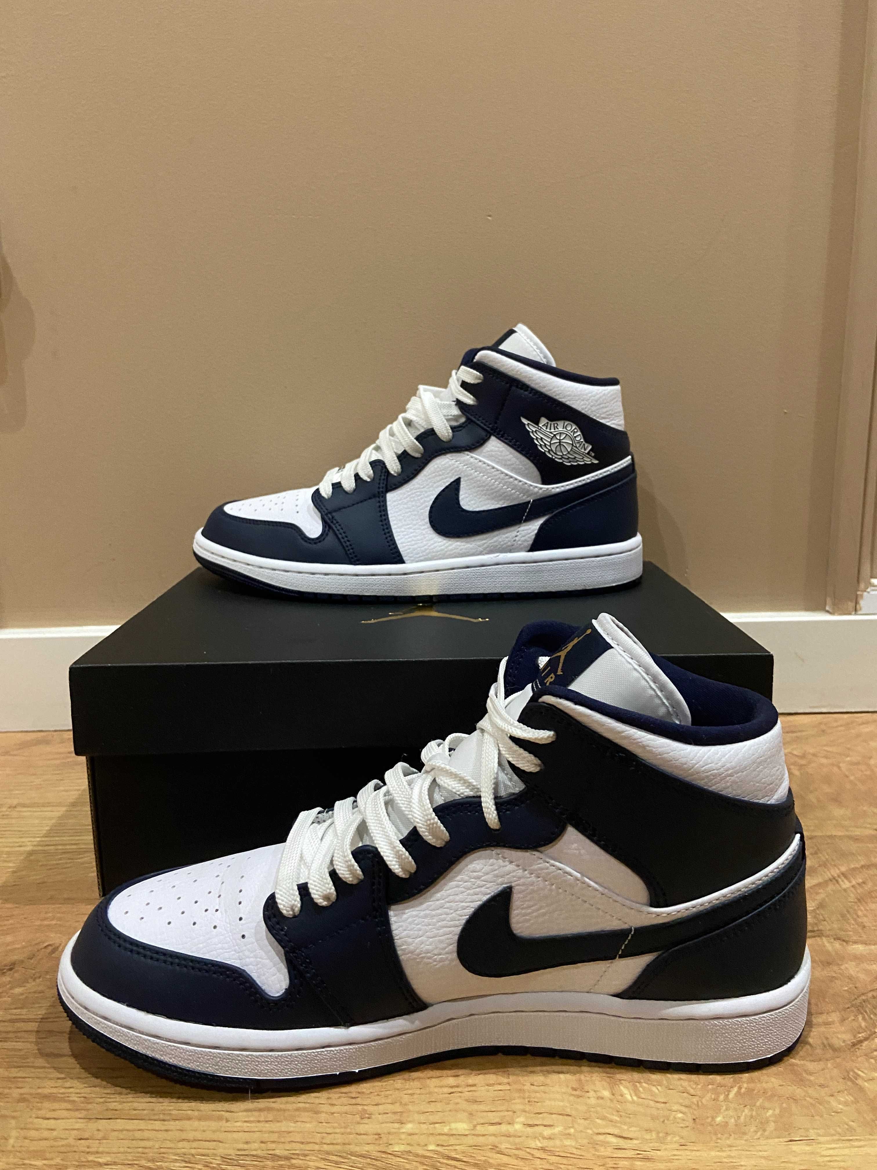 Air Jordan 1 Mid (NOVO)