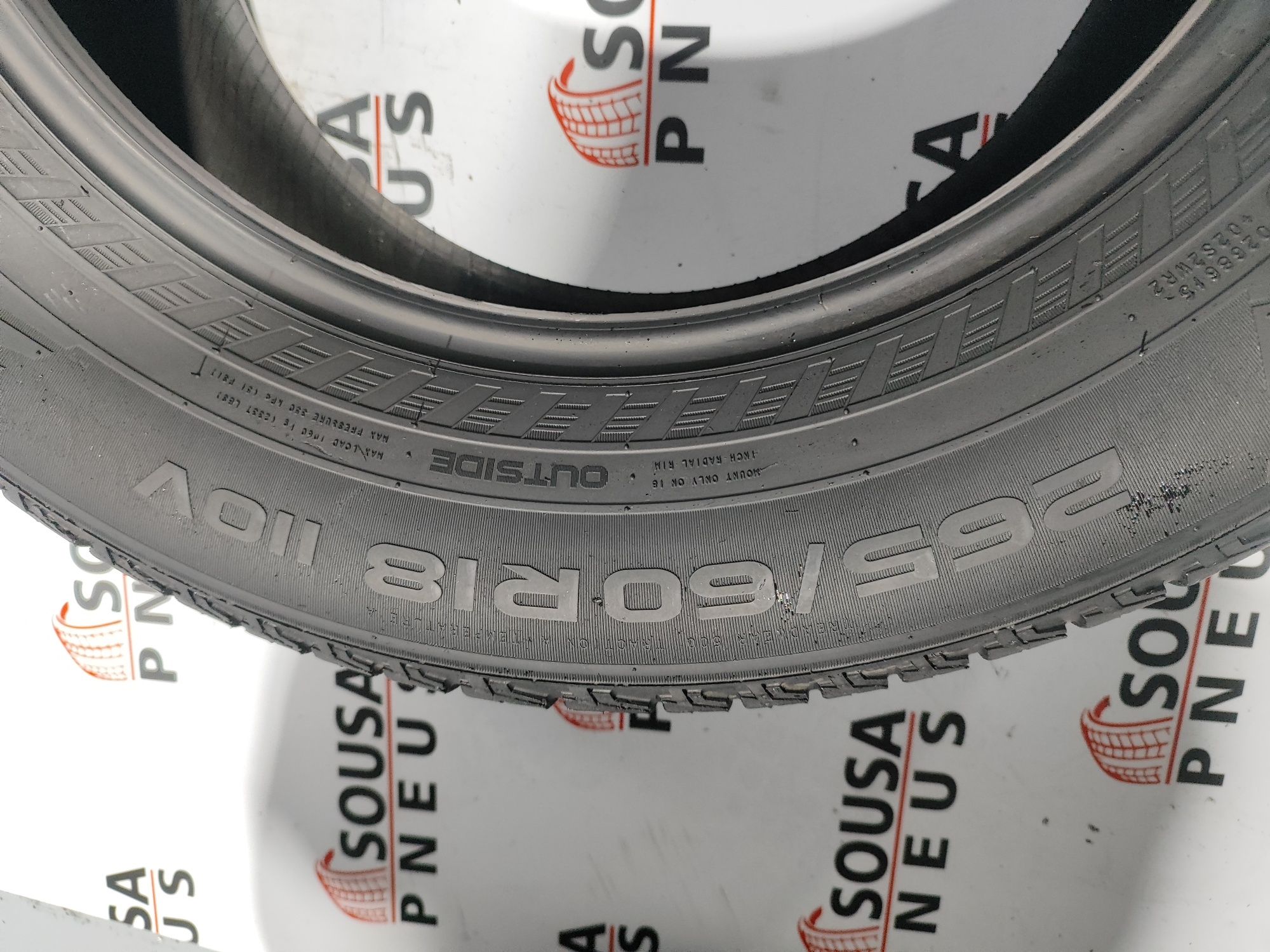 110 Euros 2 pneus 265-60R18 Nokian - Oferta dos Portes