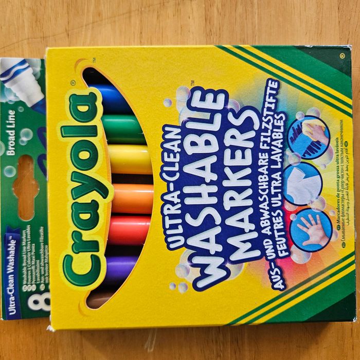 Zestaw szkolny Crayola (kredki, pisaki, kredki pastelowe itd)