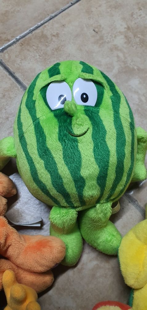 Varios peluches...