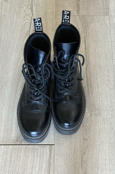 Ботинки черевики в стилі Dr Martens